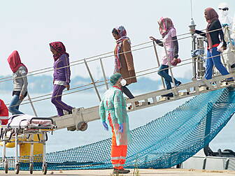 Migrants to be moved across EU